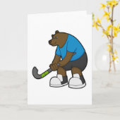 Carte Ours au hockey avec bâton de hockey (Fleur jaune)