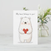 Carte Ours polaire mignon en train de serrer un cœur rou (Debout devant)