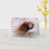 Carte © P Wherrell Bébé fille mère bébé mains coeur (Fleur jaune)