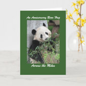 Carte Panda Anniversary Bear Hug Across the Miles Green (Fleur jaune)