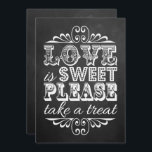 Carte Panneau de mariage sur tableau noir - L'amour est<br><div class="desc">Panneau de mariage sur tableau noir - L'amour est doux,  prenez une friandise !</div>