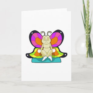 Carte Papillon au Yoga en tailleur