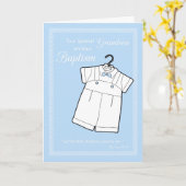 Carte Petit-fils, costume de baptême sur Bleu bébé (Fleur jaune)