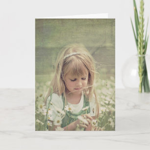Carte petite fille en fleurs sauvages
