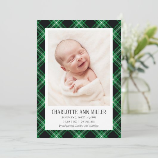 Carte photo bébé Tartan vert (Debout devant)