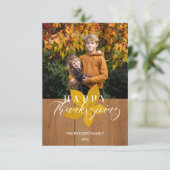 Carte Photo de feuilles de script de Thanksgiving heureu (Debout devant)