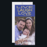 Carte photo de Holiday Hanoukka "Love a Latke"<br><div class="desc">Holiday, Hanoukka Carte photo, "Live Laugh Love a Latke" Glossy, Carte photo avec enveloppe blanche. Personnalisez en remplaçant les photos et le libellé, "Happy Hanoukka, The Blumbergs" Personnaliser le libellé en choisissant votre style de police préféré, la couleur et la taille. Merci de vous être arrêté et de faire du...</div>