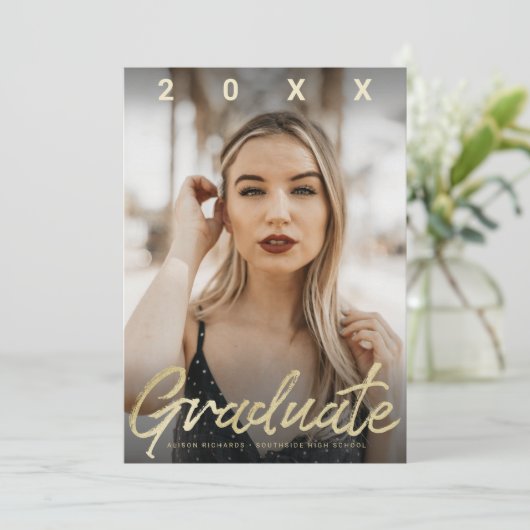 Carte photo de script de brosse or ultra moderne (Debout devant)