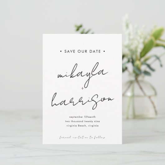 Carte Photo de script minimal moderne Enregistrer la dat (Debout devant)