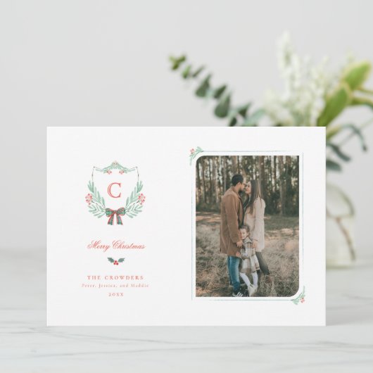 Carte photo de vacances Monogram Crest (Debout devant)