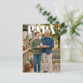 Carte Photo Devant 'Papa' Fête des Pères (Debout devant)
