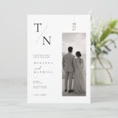 Carte photo d'invitation de mariage à monogramme m (Debout devant)