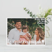 Carte photo espagnol moderne Feliz Dia De Los Padr (Debout devant)
