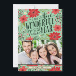 Carte photo floral de vacances<br><div class="desc">L'élégant carte photo de vacances moderne dispose d'un design de typographie fantaisiste qui dit C'est le Temps le plus merveilleux de l'année, entouré d'une bordure florale illustrée colorée. Personnalisez avec votre photo de famille et ajoutez votre nom et l'année ou tout autre texte personnalisé. Cliquez sur Customiser pour modifier la...</div>