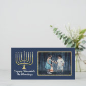 Carte photo Hanoukka "Elegant Menorah Blue" (Debout devant)