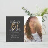 Carte Photo moderne 61e anniversaire noir et or (Debout devant)