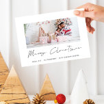 Carte Photo moderne Script élégant Merry Christmas Card<br><div class="desc">Photo de famille moderne Script élégant Joyeux Noël. Remplacez simplement l'exemple de photo par le vôtre et personnalisez avec votre salutation et les noms en bas. Joyeux Noël est dans un style manuscrit moderne.</div>