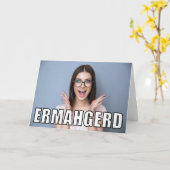 Carte Photo personnalisée Ermahgerd mème drôle Anniversa (Fleur jaune)