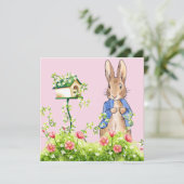 Carte Pierre le Lapin dans son jardin (Debout devant)