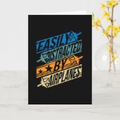 Carte Pilote-Aviateur amusant - Distrait par les avions (Fleur jaune)