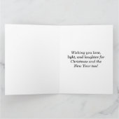 Carte Pingouin mignon enveloppé dans les lumières de Noë (Intérieur)