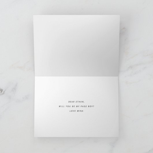 Carte pliée de demande de garçon de page (Intérieur)