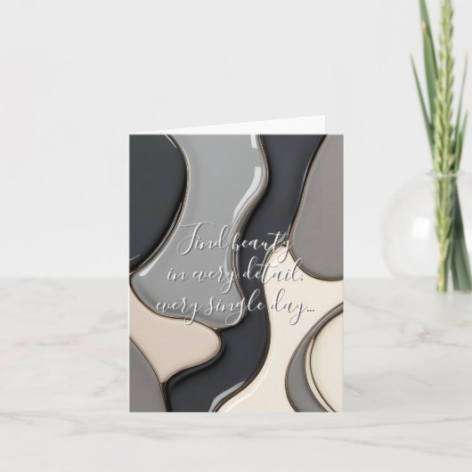 Carte pliée multifonction dans un graphique élégan (Devant)