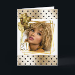 Carte Pois moderne noir or noir 21e ballons<br><div class="desc">Célébrez votre 21e anniversaire avec ce design moderne et chic avec de petits pois noirs sur faux or qui bordent le haut et le bas de la carte et forment un cadre autour d'une fausse incrustation de photo géométrique or. Les chiffres vingt un apparaissent dans un faux or et de...</div>