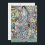 Carte Portrait de Friederike Maria Beer par Gustav Klimt<br><div class="desc">Portrait de Friederike Maria Beer (1916) de Gustav Klimt est une peinture de portrait d'art fin symboliste de l'ère victorienne vintage. Friederike-Maria a demandé à Klimt de la peindre dans une robe de l'Atelier viennois qu'elle portait exclusivement. Klimt a décidé qu'elle devrait porter son manteau de fourrure à l'envers afin...</div>