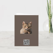 Carte Portrait D'Un Cute Tabby Cat Avec Contact Oeil (Dos)