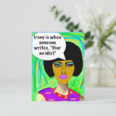 CARTE POSTALE (Debout devant)