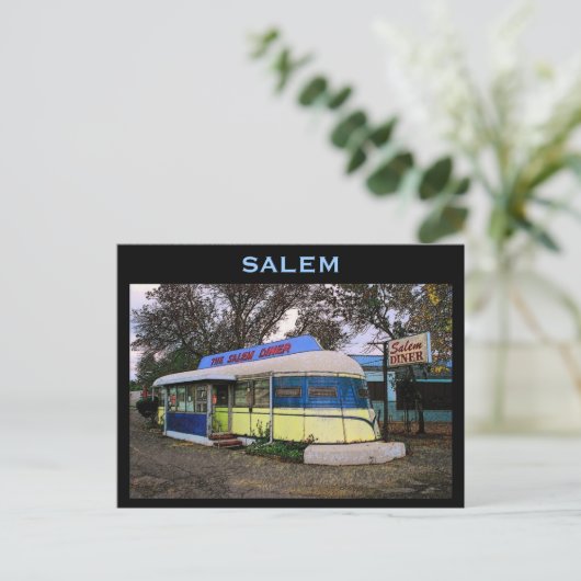 Carte postale (Debout devant)