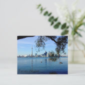 Carte postale (Debout devant)
