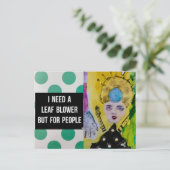 Carte postale (Debout devant)