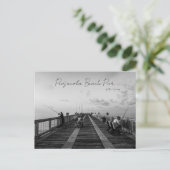 Carte postale (Debout devant)
