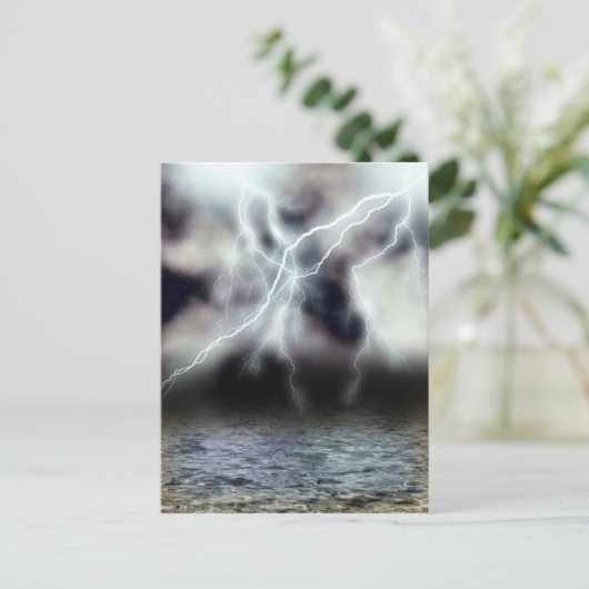 Carte postale (Debout devant)