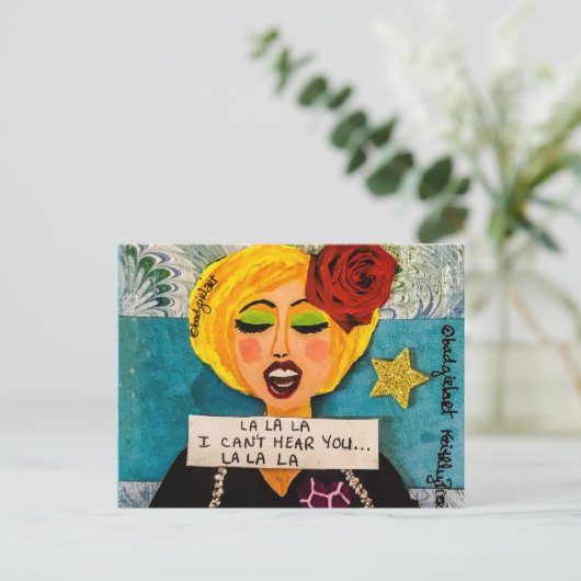 CARTE POSTALE (Debout devant)