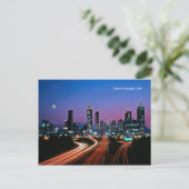 Carte postale (Debout devant)