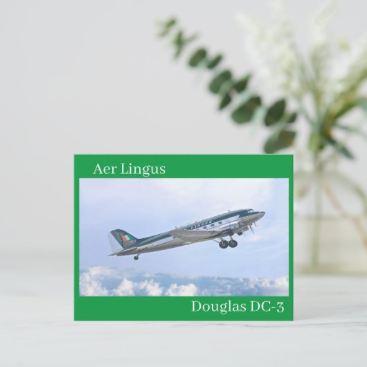 Carte postale (Debout devant)