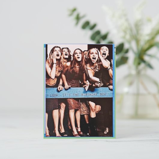 Carte postale (Debout devant)