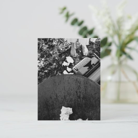 Carte postale (Debout devant)