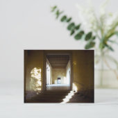 Carte postale (Debout devant)