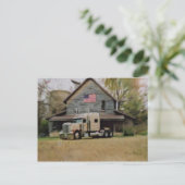 Carte postale (Debout devant)