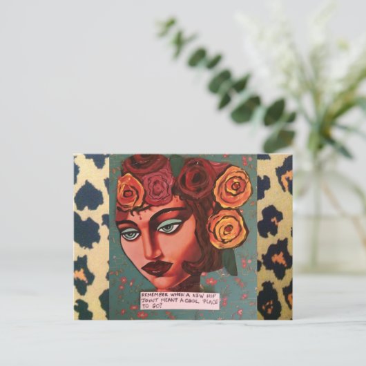 CARTE POSTALE (Debout devant)