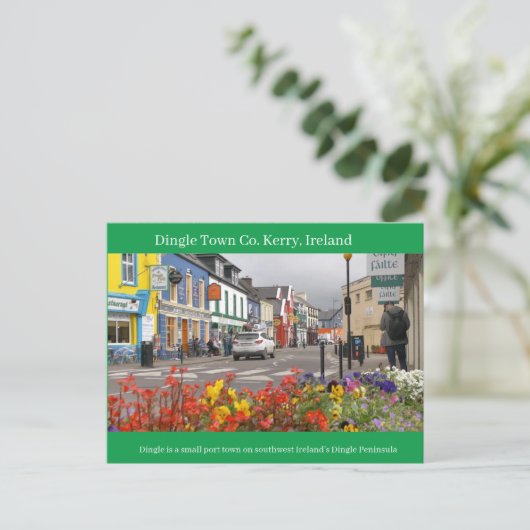 Carte postale (Debout devant)