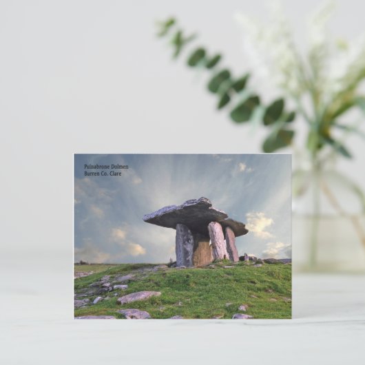 Carte postale (Debout devant)