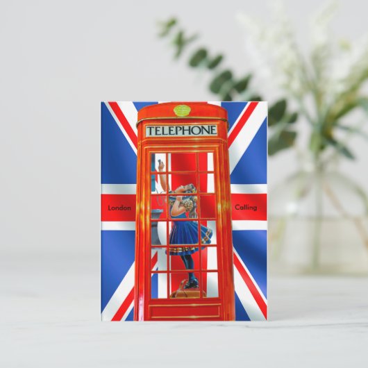 Carte postale (Debout devant)