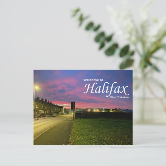 Carte postale (Debout devant)