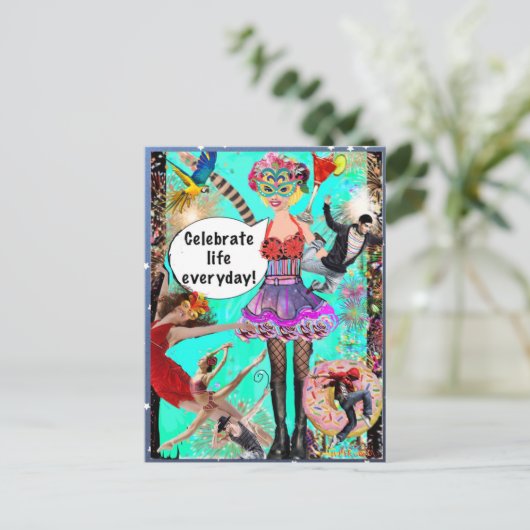 CARTE POSTALE (Debout devant)