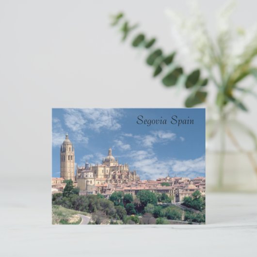 Carte postale (Debout devant)